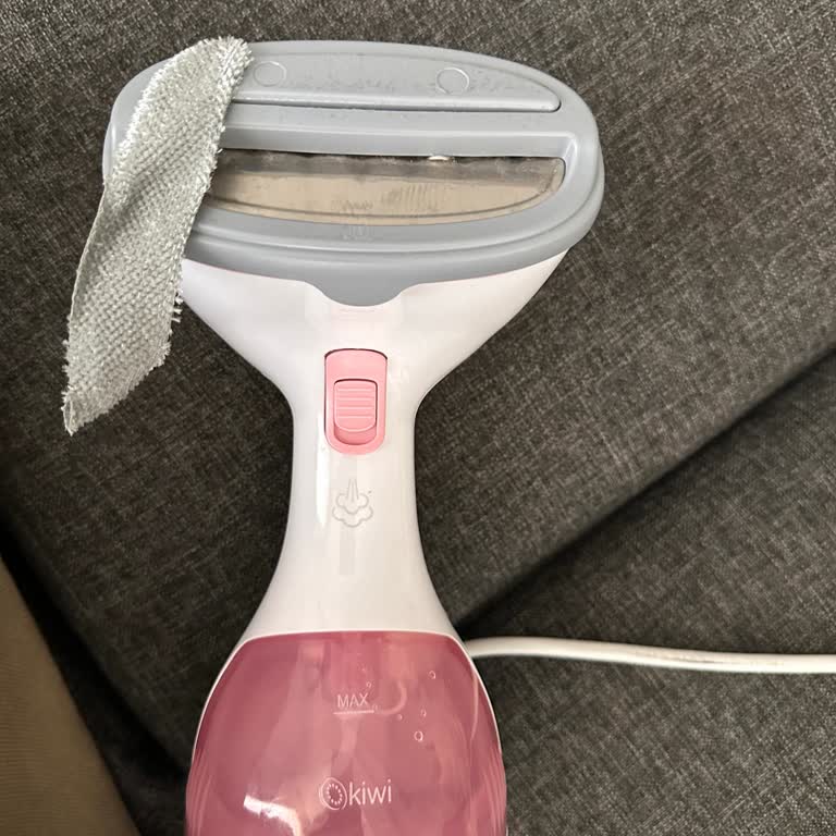 Kiwi Dikey Ütünün Fırça Parçası Sürekli Çıkıyor, Servis Sorunu Görmezden Geliyor