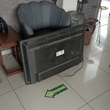 Saygısız Servis Davranışı Ve TV Kurulumunun Gerçekleştirilememesi