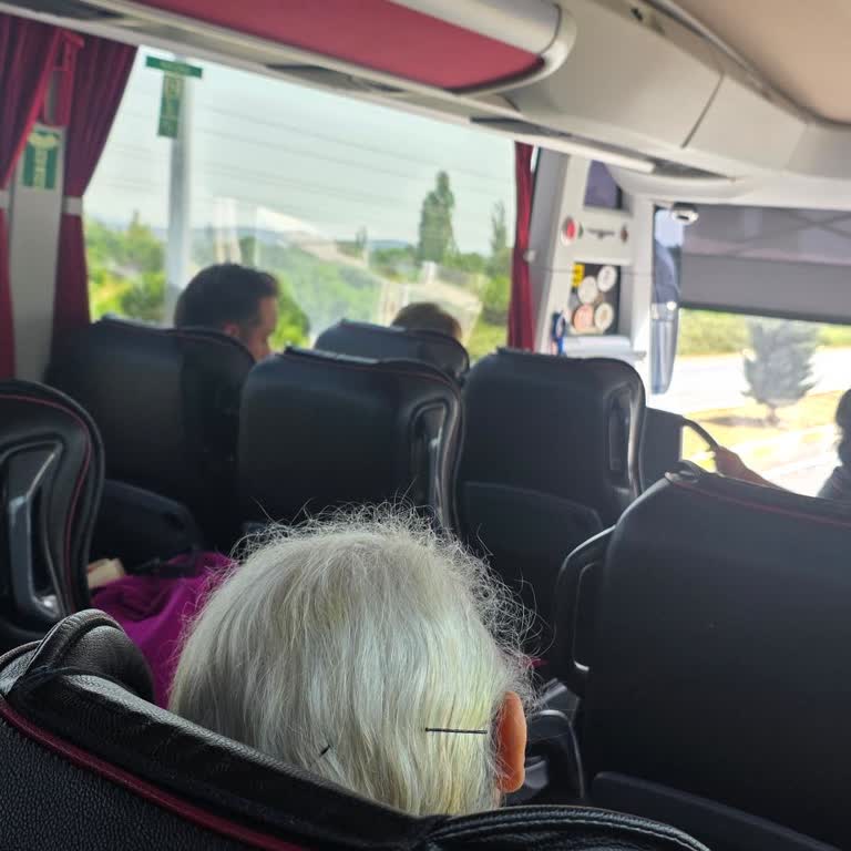 Efe Tur’da 55 Dakika Gecikme, Yanıltıcı Koltuk Düzeni Ve İlgisiz Personel Nedeniyle Tam Ücret İadesi