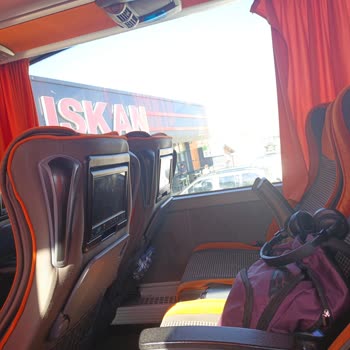 Milattan Önceki Konforsuz Ve Eski Otobüsler Uzun Yolculukta İşkence
