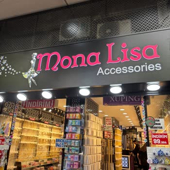 Mona Lisa Accessories Mağazasında Kaba Tutum Ve İade Reddi
