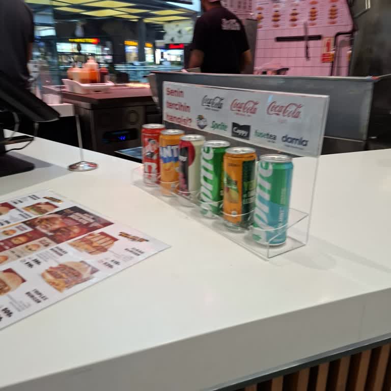 Zorunlu Boykot Markası İçin Alternatif İçecek Seçeneği Eksikliği