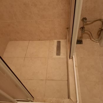 İstanbul Tesisat Markasını Sahte Tesisatçı Kullanarak 29 Bin TL Zarar Verdi