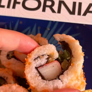 Migros Sushida California Roll'unda Bayat Ürün, Doğum Günü Kutlamasını Mahvetti