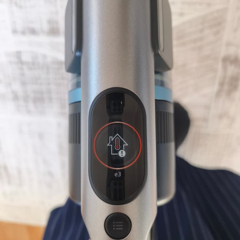 Philips Aqua 8000 Dikey Süpürge E3 Hatası İle Çalışmıyor