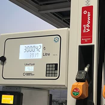 Shell İstasyonunda Tabeladaki Motorin Fiyatı İle Fişteki Fiyat Arasındaki Fark Ve İade Talebi