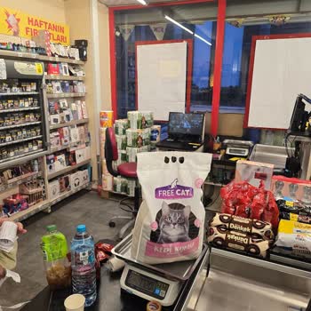 10 Litre Deyen Kedi Kumu Gerçekte 7,7 Kg Yanıltıcı Ambalaj