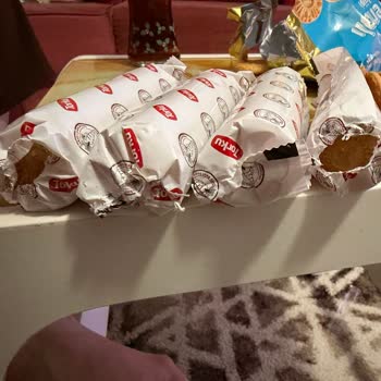 Açık Ve Kötü Kokulu Torku Kremalı Bisküvilerde Gıda Güvenliği İhlali