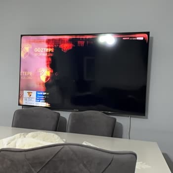Samsung TV'de Tekrar Eden Panel Arızası Ücretsiz Değişim Talebi