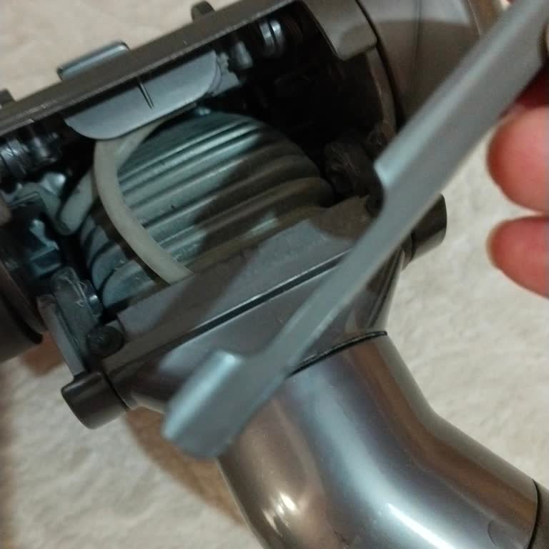 Dyson Süpürge Başlığının Kırılması Ve Ücretsiz Garanti Değişimi Talebi