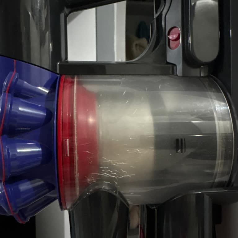 Dyson V10 Şeffaf Toz Haznesi Üretim Kusuru: Çatlaklar Ve Garanti Dışı Değişim Talebi