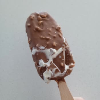 Algida Magnum Dondurması Ambalajı Çatlamış, Müşteri Hizmetleri Gereksiz Detay İstiyor