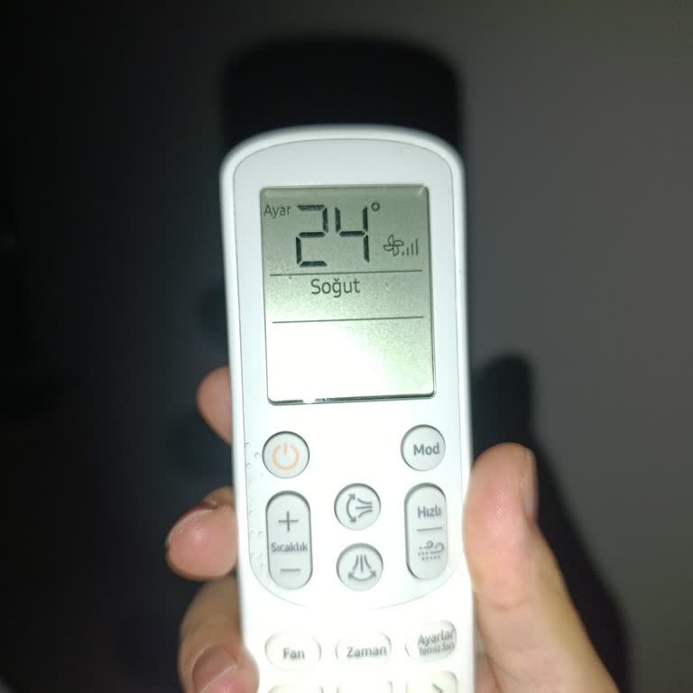 Samsung Windfree Klima Kumandasının Ekran Işığı Olmamasından Kaynaklanan Kullanım Zorluğu