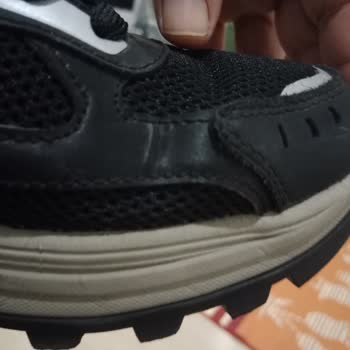 Boyner'den Skechers Sneaker'da Kalıp Hatası Ve Şiddetli Koku İade Talebi