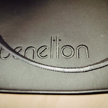 Benetton Kol Çantasında Kısa Sürede Yıpranma Ve Deri Soyulması