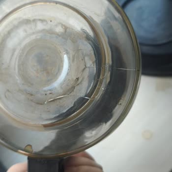 Cam Demliğin Ani Çatlaması Güvenlik Sorunu Ve Değişim Talebi