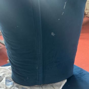 Hijyenik Olmayan Refakatçi Koltukları Ve Saygısız Personel Tutumu