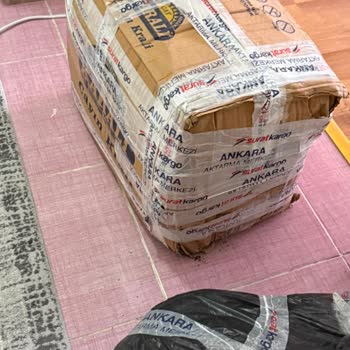 Sürat Kargo Paketi Açıldı, Çay Çalındı Ve Yanlış Marka Konuldu