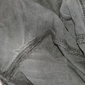 Mavi Pantolon 4 Kez Kullanımda Ağ Bölümü Eridi: Üretim Hatası