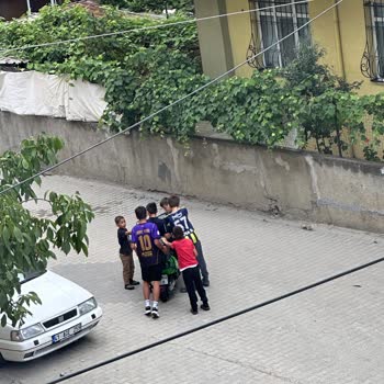 Darıca Abide Sokak'taki Martı Motosikleti Çocukların Güvenliğini Tehdit Ediyor