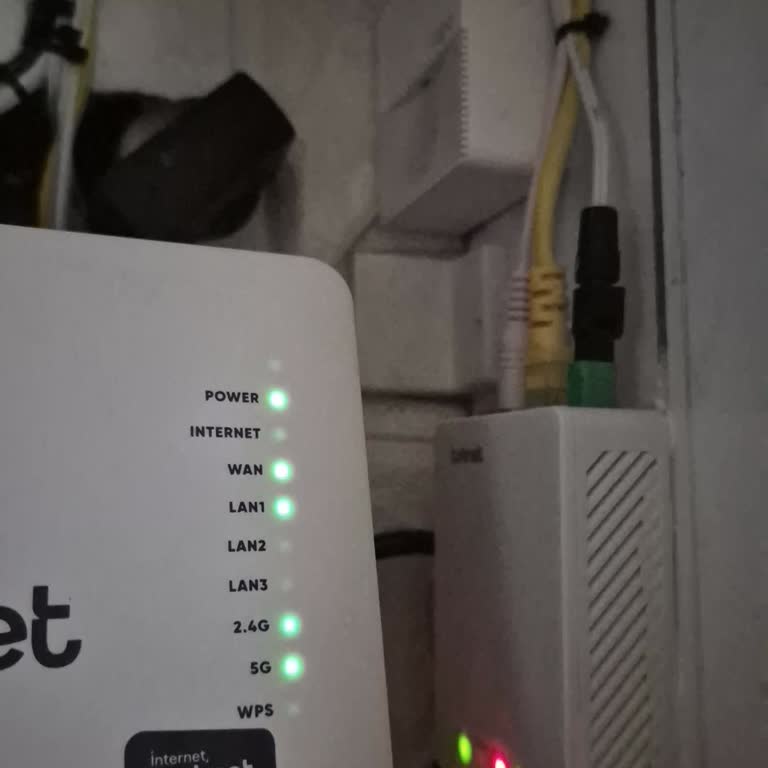 TurkNet’te Arka Sokak Yıkımı Nedeniyle Hattın Hasar Görmesi Ve 24 Saat Süren İnternet Kesintisi