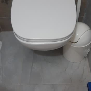Seramiksan Gömme Klozette Sürekli Su Sızıntısı Ve Geri Dönüşsüz Müşteri Hizmeti