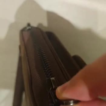 Garanti Kapsamındaki Fermuar Arızası İçin Kargo Ücreti Talebi Haksız