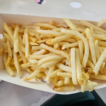 Yanlış Burger Ve Patates Gönderimi, İade Talebi