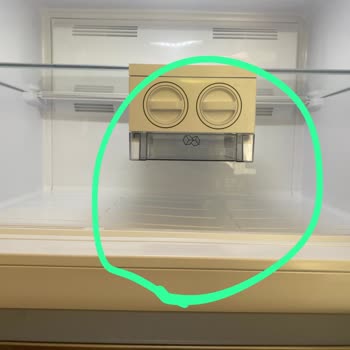Hasarlı Vestel Buzdolabının Acil Değişimi Ve Servis Gecikmesi