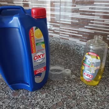 MR. Oxy Maxima Deterjan Bidonunun Kapağı Çöktü
