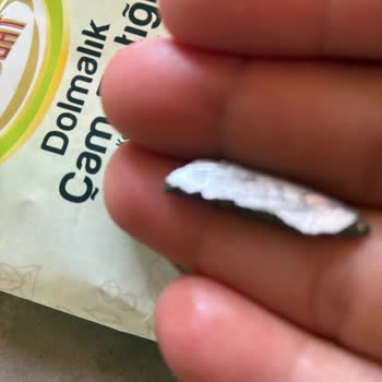 Migros Dalaman Şubesinde Çam Fıstığı Paketi İçinde Kırık Metal Parçası Bulundu