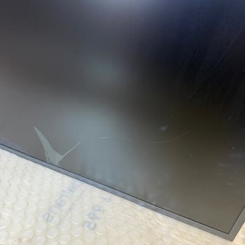 Samsung Yetkili Servisinin Dikkatsiz Montajı Sonrası 75 İnç Frame TV Kırıldı