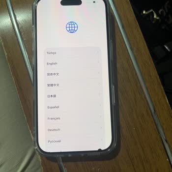 Kargo Paketi Yırtık Ve Telefon Hasarlı İPhone 17 İçin İade Reddi