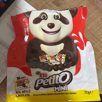 Eti Petito Mini Çikolatasında Canlı Solucan Görüldü