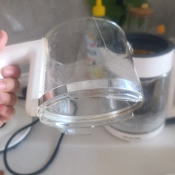 English Home Cam Çaycının Üst Demlik Parçası Bulunamıyor