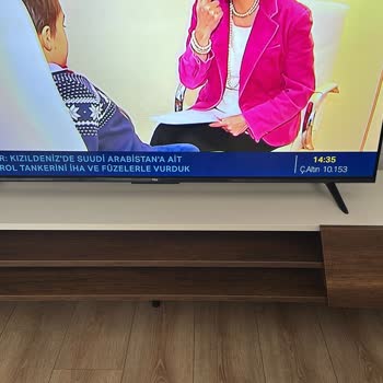 Vivenseden Aldığım TV Sehpasının Renk Uyumsuzluğu