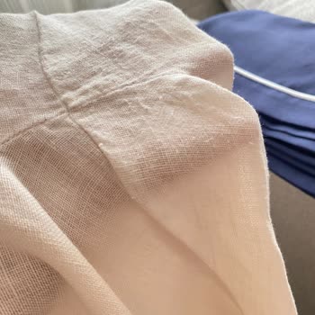 DeFacto Pantolonunda Etiketsiz, Tiftiklenmiş Ve Açılmış Dikiş