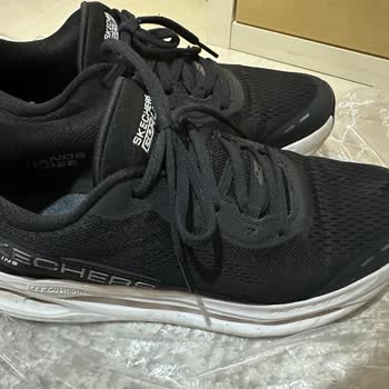 Skechers Ayakkabım 3 Ayda Delindi, Üretim Hatası Reddedildi