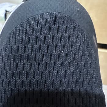 Skechers Ayakkabım 3 Ayda Delindi, Üretim Hatası Reddedildi