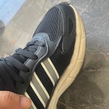 Üretim Hatası Nedeniyle Yırtılan Adidas Cloudfoam Ayakkabı Ve Değişim Talebi