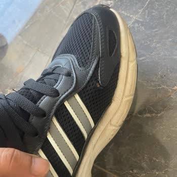 Üretim Hatası Nedeniyle Yırtılan Adidas Cloudfoam Ayakkabı Ve Değişim Talebi