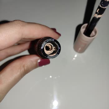 Maybelline Lifter Kapatıcıda Sıvı Akıntısı Ve İade Talebi