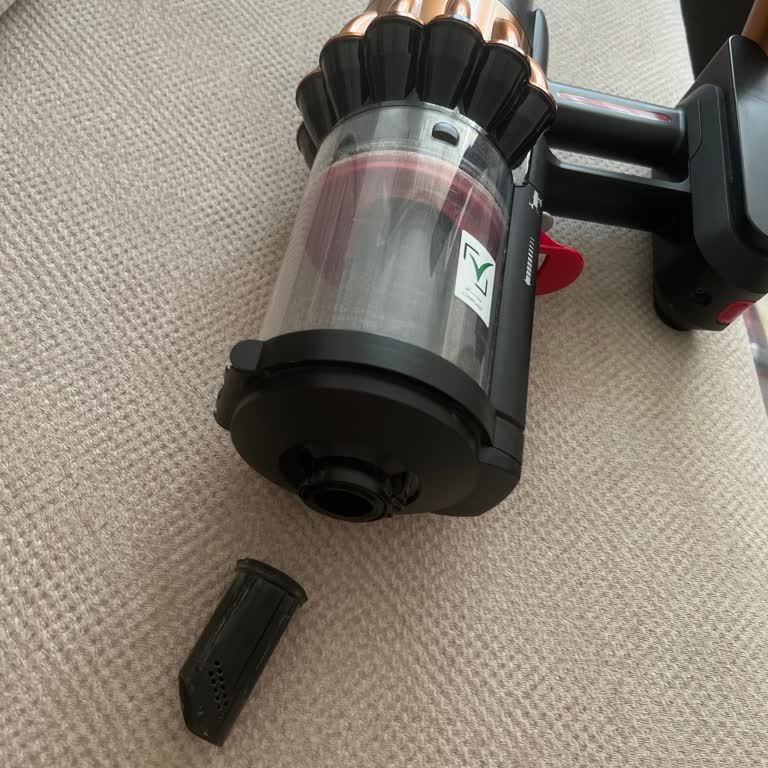 Dyson V16 Süpürge Parçası 9 Ayda Kırıldı; Garanti Kapsamında Ücret Talebi Kabul Edilmiyor