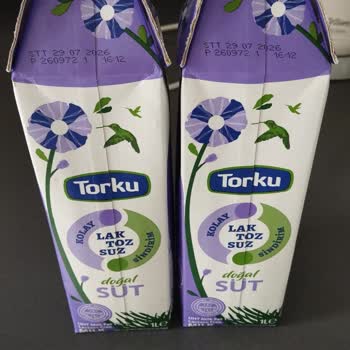 Migros'tan Torku Laktozsuz Süt Kapak Küflü Ve Sağlık Endişesi