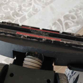 Garanti Kapsamındaki Samsung Süpürge Başlığı Normal Kullanımda Kırıldı Ve Cevap Alınamadı
