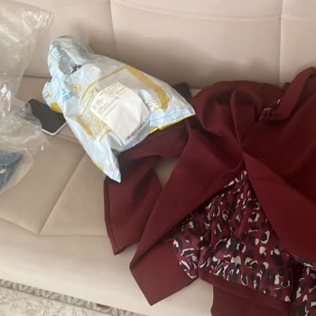 Bulem Butik'ten Gelen Siparişte Pantolon Eksik, Cevap Yok