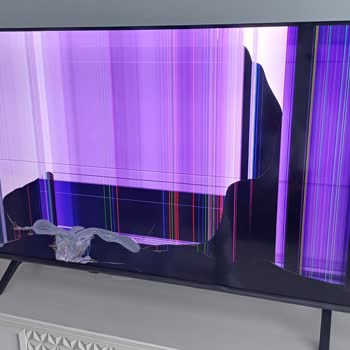 Kırık Televizyon Teslim Edildi, Servis Bekleme Süreci Kabusa Dönüştü