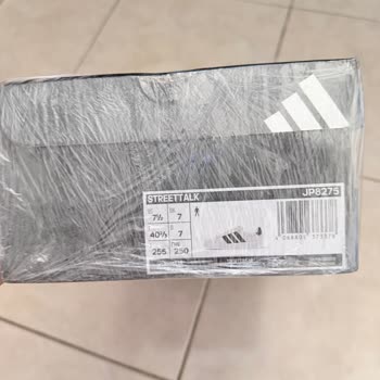 Hepsiburada'da Ayakkabı Değişiminde Uzayan Süre Ve Kötü Müşteri Temsilciliği