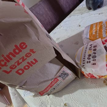 Yemeksepeti'nde Eksik Hamburger İçin İade Talebi Ve İletişim Sorunu