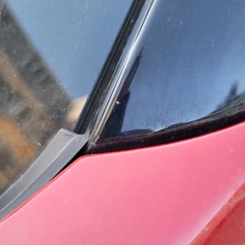 Opel Corsa Kronik Tavan Boya Atması Ve Değer Kaybı Mağduriyeti